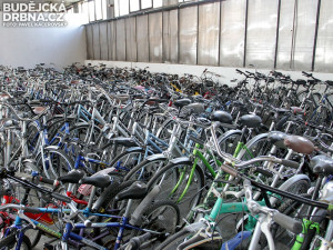 Sklad použitých jízdních kol v ulici Jana Čarka v Českých Budějovicích