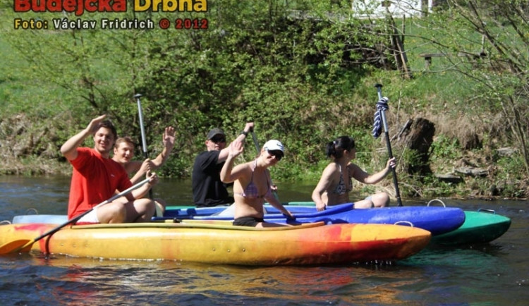 Vodácká sezona je kvůli suchému počasí v ohrožení