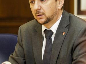 Na Juraje Thomu má být podána žaloba, navrhuje policie