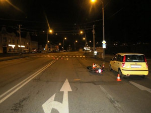 Řidička octavie nedala u Výstaviště přednost motorce