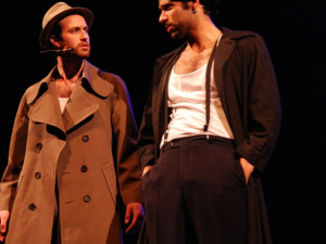 Detektivní zápletka byla srozumitelná i pro méně zdatné angličtináře