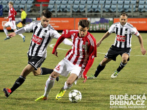 Martin Hála dotírá na Vukadina Vukadinoviće