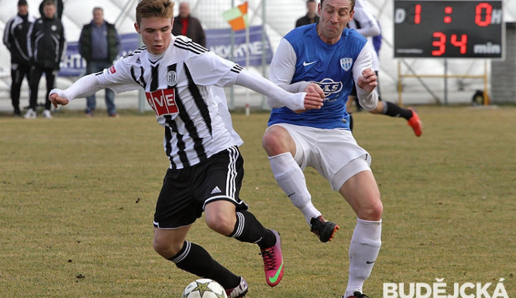 Nejlepší střelec Dynama Zdeněk Linhart (vlevo) dal na podzim šest branek