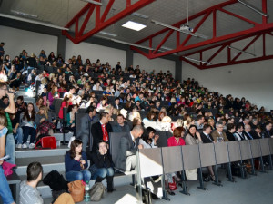 V aule VŠTE se sešly více než dvě stovky posluchačů