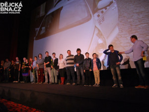 Premiéru filmu představilo téměř dvacet lidí z filmového štábu