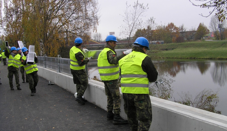 Stěna proti povodni