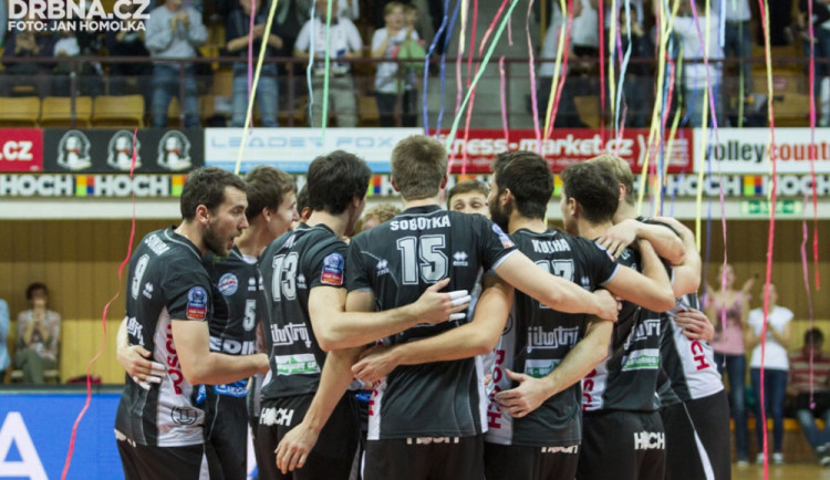 Jihostroj to dokázal! Doma zničil Zlín a je ve finále