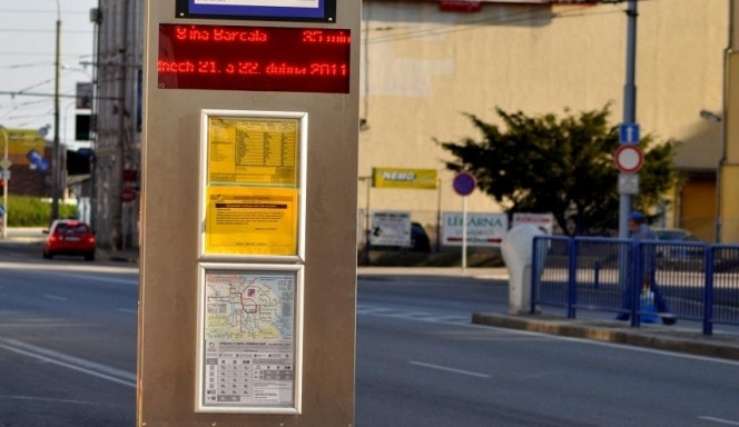 Označníky zastávek MHD už fungují, hlásí Dopravní podnik