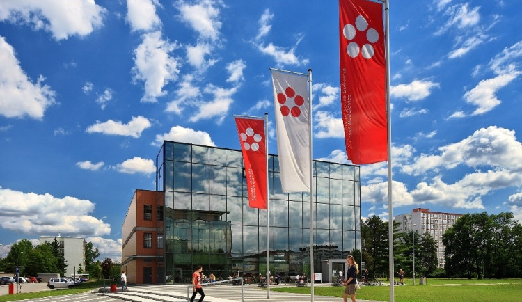 Studovat na Jihočeské univerzitě chce přes 12 tisíc zájemců