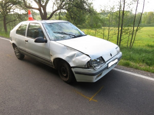 Po srážce s osobním autem zemřel u Borovan cyklista