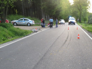 Po srážce s osobním autem zemřel u Borovan cyklista