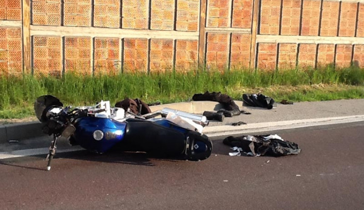 Celá posádka tohoto motocyklu nehodu nepřežila