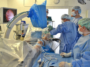 Artroskopické operace sledovali ortopedové z celé republiky