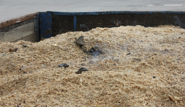 Piliny budou odvezeny do sběrného dvora