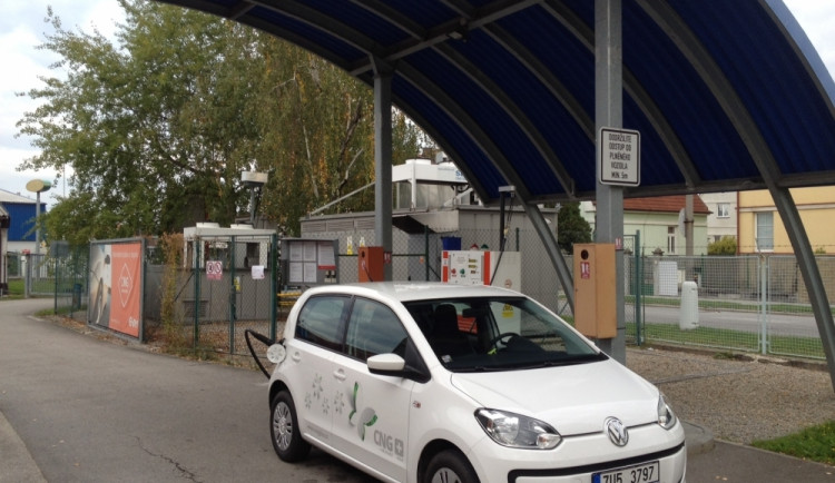 Plnicí stanice na CNG v budějcké Vrbenské ulici