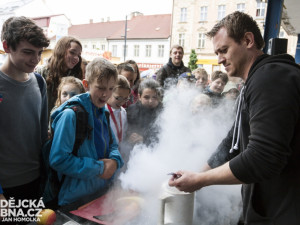 Interaktivní vědecká show Fyzika na Lannovce