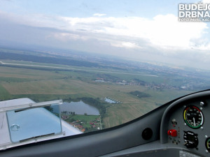 Letiště v Plané může poskytovat letové navigační služby