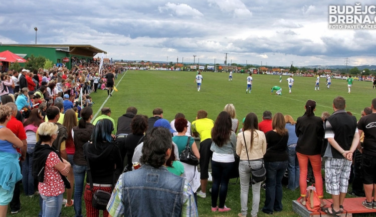 Na stadionu v Roudném budou od nové sezony hrát i pendlové z Dynama