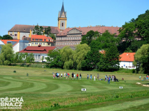 Golfové hřiště v Hluboké nad Vltavou otevřelo dveře dětem