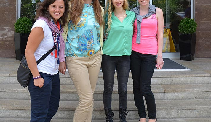 Zleva Marta Toulová, Martina Dvořáková, Ella Doron (dcera britské lingvistky Helen) a Andrea Ondráková