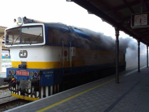Požár lokomotivy na českobudějovickém vlakovém nádraží