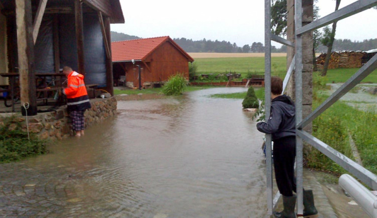 Pondělní záplava ve Všemyslicích