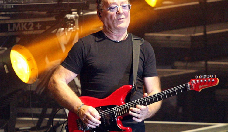 Frontman skupiny Olympic Petr Janda