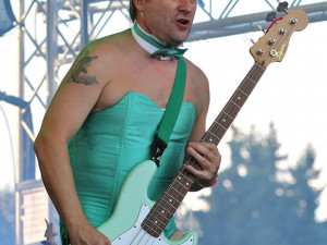 Basák Monkey Business Pavel Mrázek