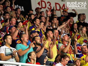 Domácí kotel fandil o sto šest i za nepříznivého výsledku