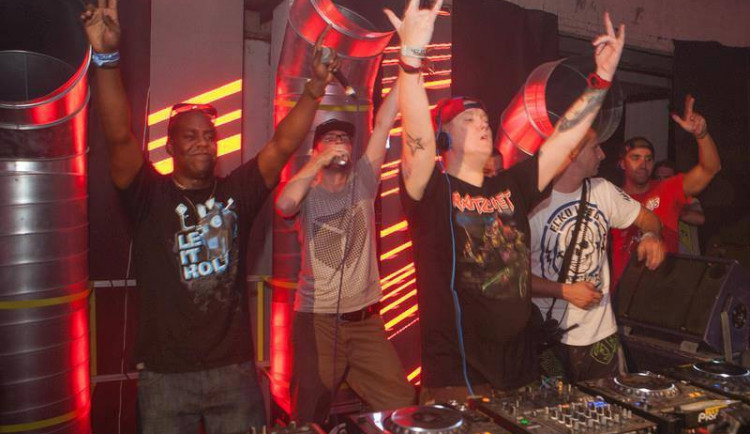 Do Budějc přijede anglický velikán MC Coppa (vlevo)