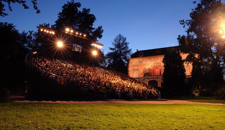 Otáčivé hlediště v Českém Krumlově