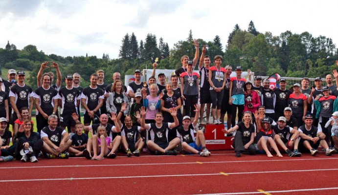 Desetibojaři pomohli hendikepovaným atletům