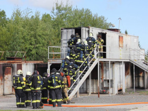 Cvičení temelínských hasičů ve Zbirohu