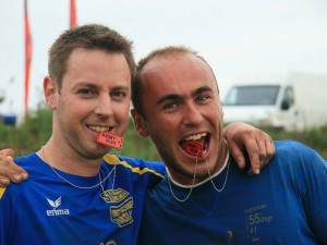 Michal Flöring s Karlem Králem (zleva) v cíli