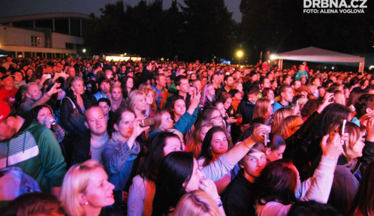 Faktor Fest přilákal na Sokolský ostrov tisíce lidí