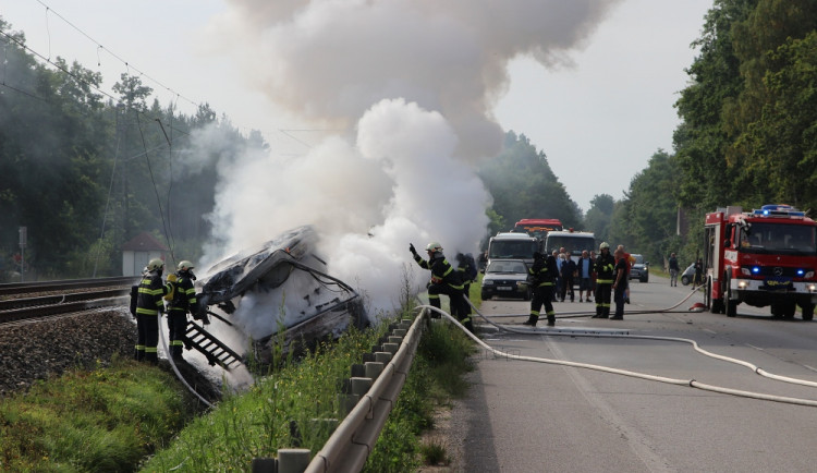 Nehoda linkového autobusu u Plané nad Lužnicí