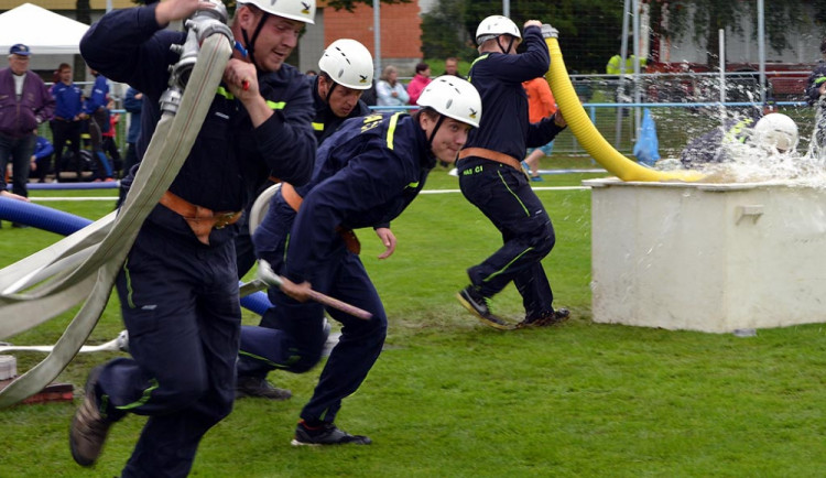 Soutěž o Pohár ředitele Jaderné elektrárny Temelín v požárním útoku
