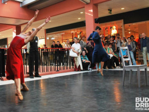 Sólistkou baletu Jihočeského divadla je i tanečnice ze Španělska