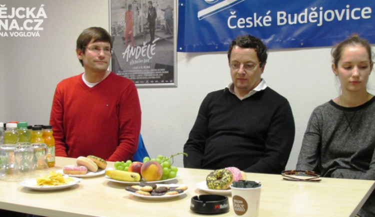 Tvůrci filmu Andělé všedního dne ho přijeli představit do budějckého multikina CineStar