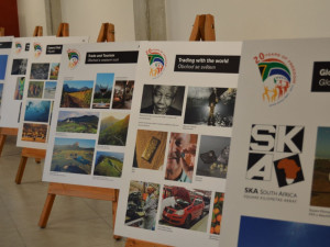 Společenský večer na VŠTE připomněl 20. výročí prvních svobodných voleb z Jihoafrické republice