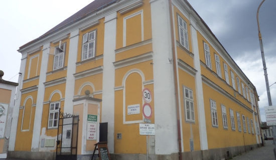 Azylový dům ve Studené