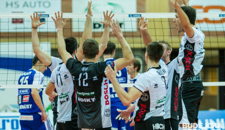 VK Jihostroj České Budějovice - VK Karbo Benátky nad Jizerou 3:0