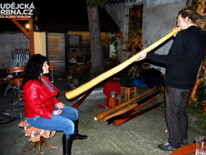 Didgeridoo masáž