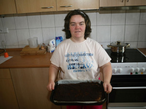 Paní Žáčková upekla koláč