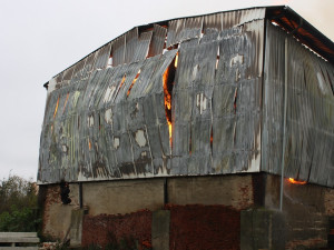 Požár skladu sena v Borovanech