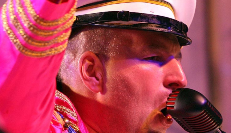 Lou Fanánek Hagen, frontman Třech sester