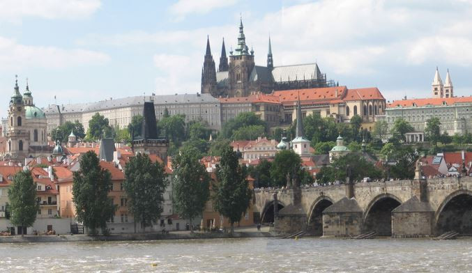 Anketa mezi vybranými pražskými radnicemi – jaké jsou výzvy dalšího volebního období?