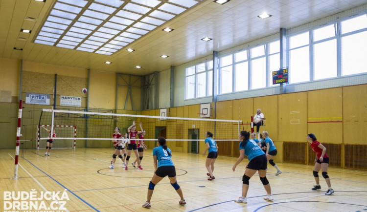 Derby mezi budějckými týmy volejbalistek Madety a Slávie uvidí dnes a zítra Sportovní hala
