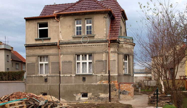 Vyhlášený squat v Pětidomí znovu ožívá