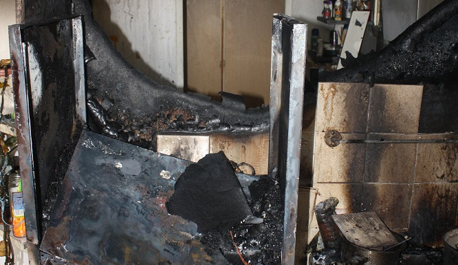 V paneláku na Máji hořelo. Požár nepřežila kočka